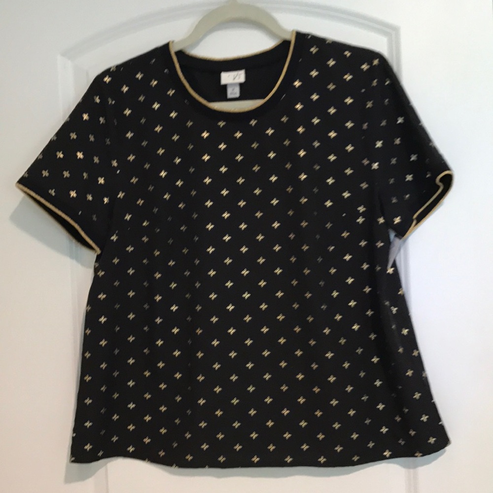 Cute black and gold top, never worn